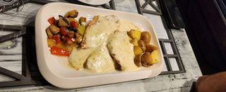 Piletina 4 vrste sira pola porcije 225 gr