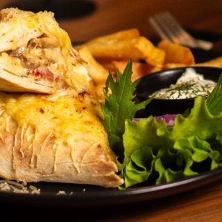 Rolovana tortiljla sa biftekom 400 gr