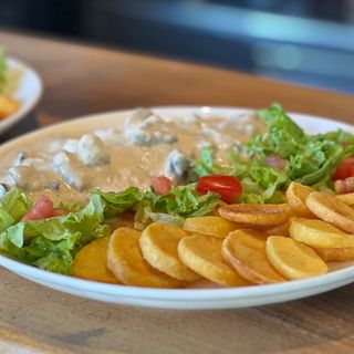 Piletina u sosu od šampinjona