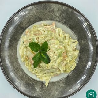 Tagliatelle sa dimljenim lososom i kruškom 450 gr