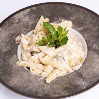 Tagliatelle sa piletinom i vrganjima 490 gr