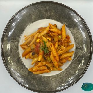 Penne sa tunjevinom 470 gr