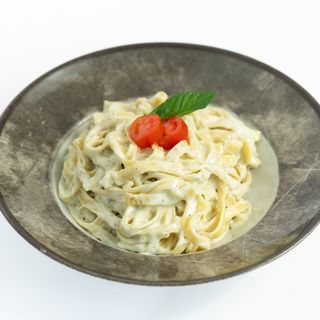 Tagliatelle sa piletinom i vrganjima 490 gr