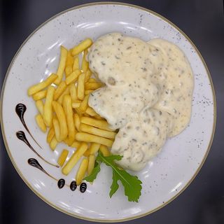 Piletina u sosu od šampinjona 450 gr