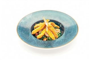 Salata sa pohovanom piletinom 350 gr