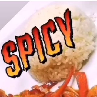 Ljuti sos sa junetinom i drobljenim kikirikijem