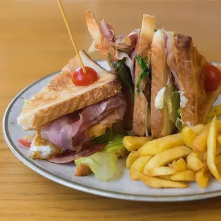 Club sendvič 300 gr