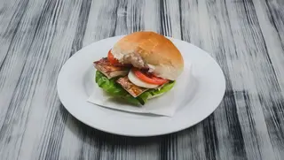 Bijela vješalica 200gr