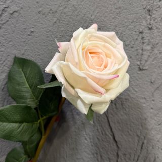 Komadno vještačko cvijeće