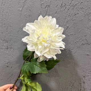 Komadno vještačko cvijeće