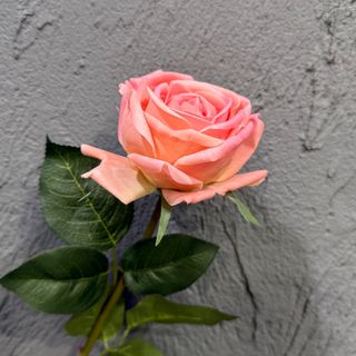 Komadno vještačko cvijeće