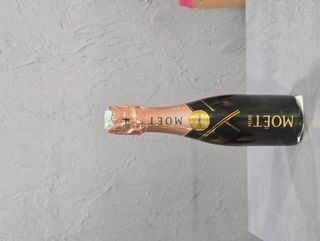 Moet mini šampanjac