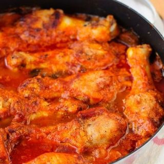 PILETINA U SLATKOM LJUTOM SOSU I POMFRITOM 350gr