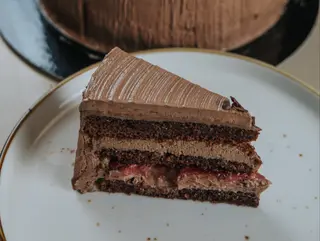 Čoko višnja torta