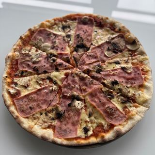 Pizza Capricciosa