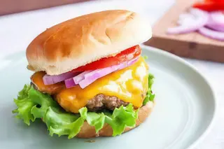 Kuvarov mini burger i pomfrit 200gr