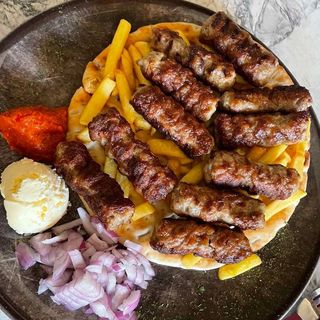 JUNEĆI ĆEVAPI 5 KOMADA