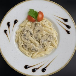 PASTA FUNGHI