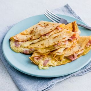 Slana palačinka sa pršutom i sirom