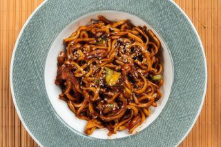 Szechuan domaće noodle sa junetinom
