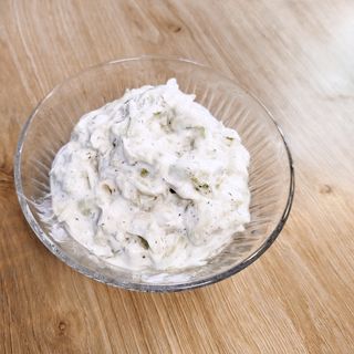 Tzatziki salata