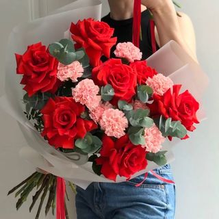 F_012 buket ruze i karanfili