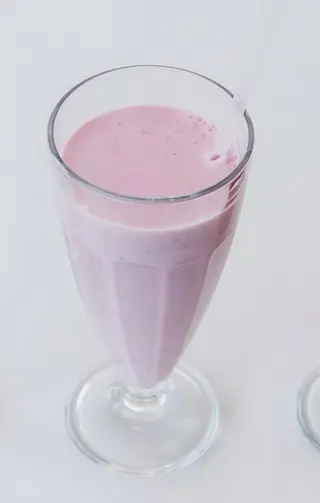 Veliki milk shake jagoda