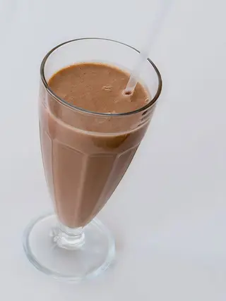 Veliki milk shake čokolada