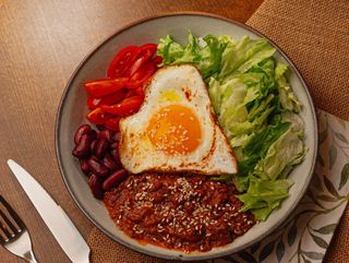 Spicy ground meat bowl 380g