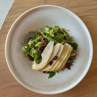 Salata sa kruškom 250 g