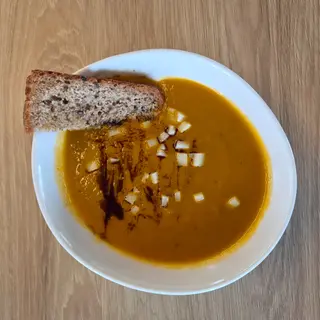 Krem potaž od pečene paprike sa kozjim sirom