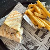 Tortilla Vegan with fries / Tortilja Vegan i pomfrit