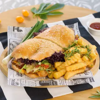 Sandwich Vege with fries / Sendvič Vege sa pomfritom