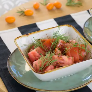 Tomato salad / Paradajz salata