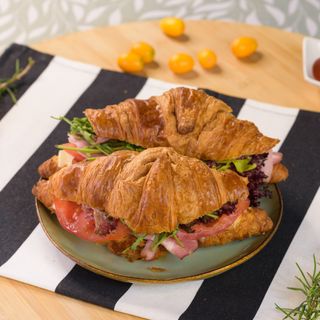 Slani kroasan / Croissant sandwich