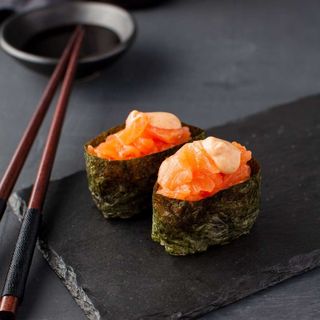 Gunkan sa lososom 80 gr