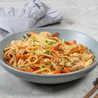 Udon s piletinom