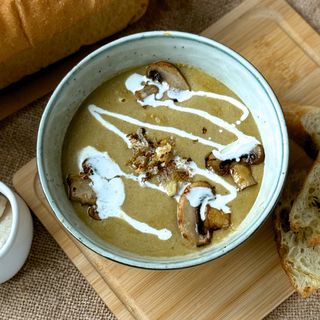 Krem supa od vrganja sa penom od parmezana