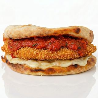 Flat bread sendvič Chicken Parm 450gr