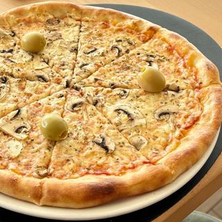 Family Funghi 1400gr + dva soka po izboru