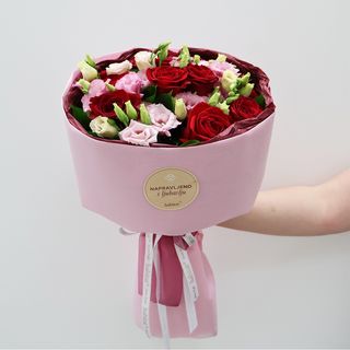 Crvena ruža i eustoma M