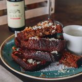 Ražani krutoni sa belim lukom i sosom tartar