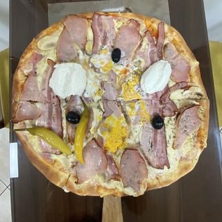 Porodična Srpska pizza 2400gr