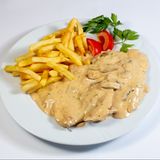 Piletina sa šampinjonima 150gr