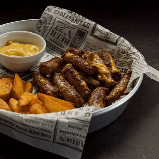 Juneće pikant kobasice Bura 300gr + krompir + senf