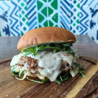 DON PESTO SMASH + pomfrit + kečap
