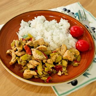 Simple piletina sa povrćem 200gr riža 100gr