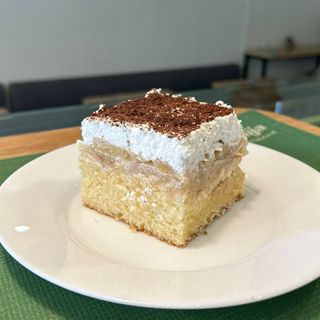 Domaći kolač od jabuke