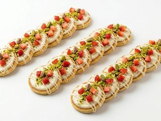 Mini puffy pistac jagoda 25pcs