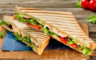 Sendvič sa piletinom 250 gr